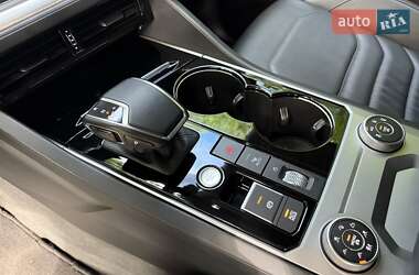Внедорожник / Кроссовер Volkswagen Touareg 2020 в 