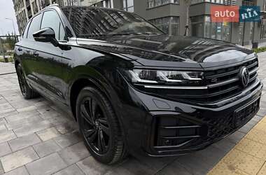 Позашляховик / Кросовер Volkswagen Touareg 2023 в Києві