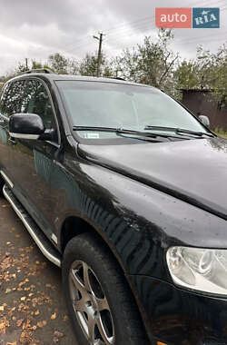 Внедорожник / Кроссовер Volkswagen Touareg 2003 в 