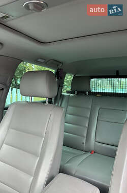 Внедорожник / Кроссовер Volkswagen Touareg 2003 в 
