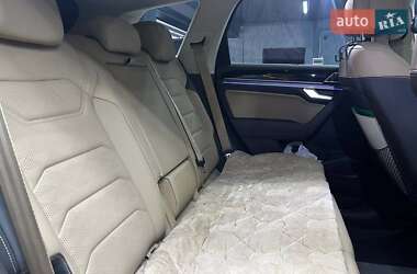 Позашляховик / Кросовер Volkswagen Touareg 2024 в  фото 26 Позашляховик / Кросовер Volkswagen Touareg 2024 в