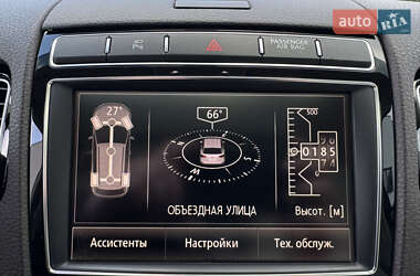 Внедорожник / Кроссовер Volkswagen Touareg 2016 в 