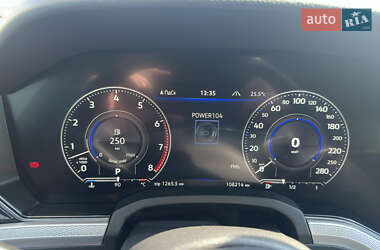 Позашляховик / Кросовер Volkswagen Touareg 2018 в 