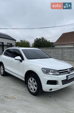 Внедорожник / Кроссовер Volkswagen Touareg 2012 в 