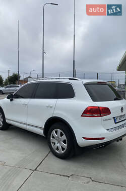 Внедорожник / Кроссовер Volkswagen Touareg 2012 в 