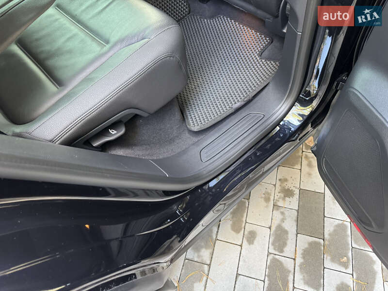 Внедорожник / Кроссовер Volkswagen Touareg 2015 в Киеве фото 55 Внедорожник / Кроссовер Volkswagen Touareg 2015 в Киеве