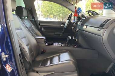 Внедорожник / Кроссовер Volkswagen Touareg 2005 в 