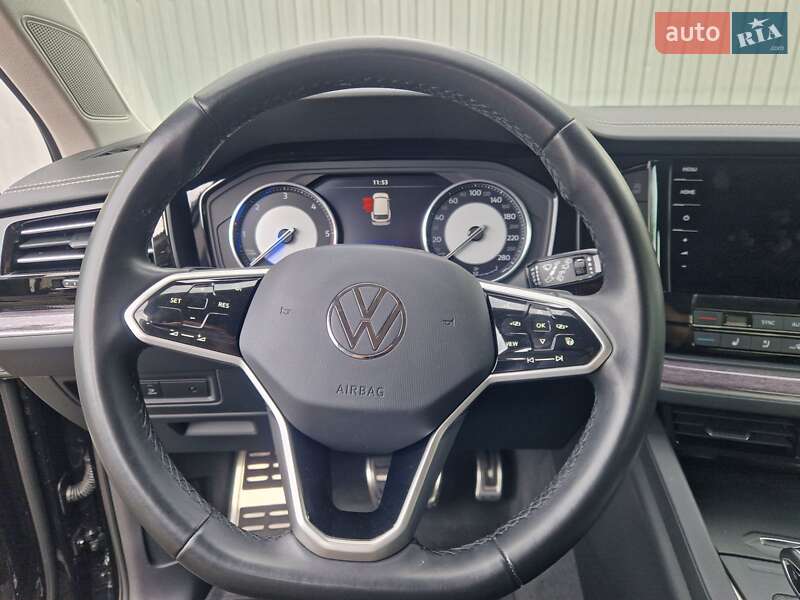 Внедорожник / Кроссовер Volkswagen Touareg 2021 в Днепре