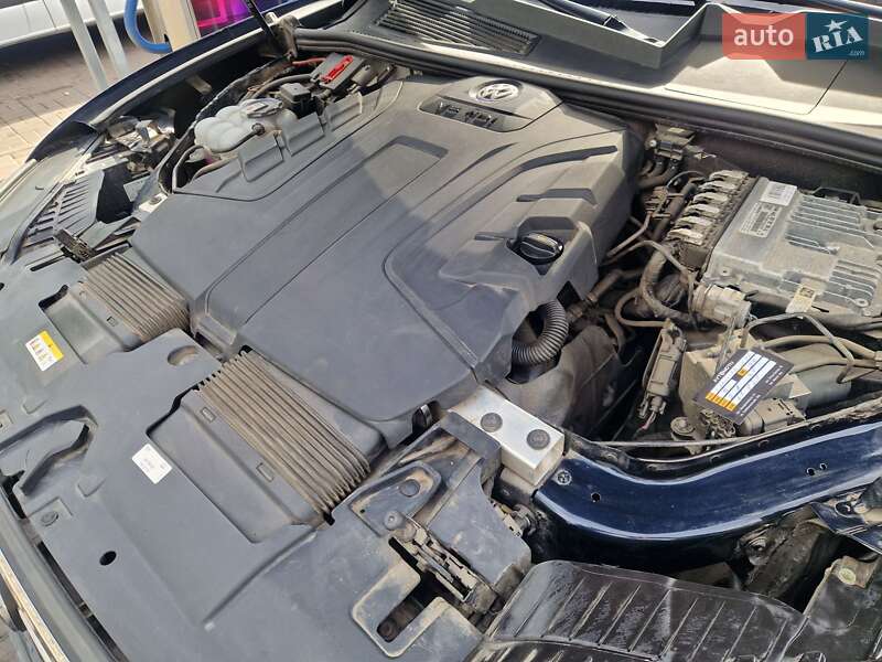 Внедорожник / Кроссовер Volkswagen Touareg 2021 в Днепре