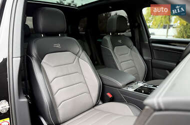 Внедорожник / Кроссовер Volkswagen Touareg 2022 в 