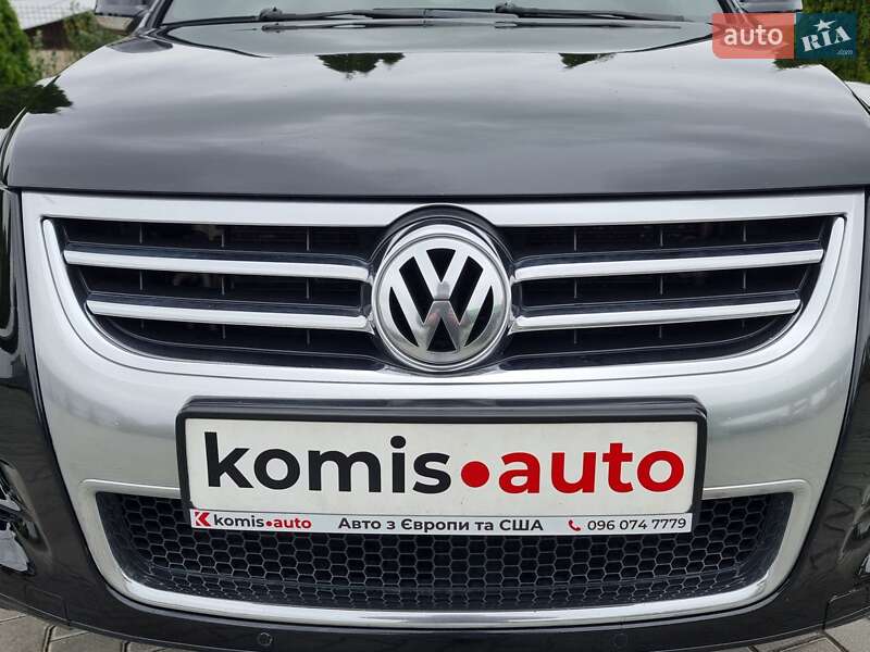 Внедорожник / Кроссовер Volkswagen Touareg 2009 в Виннице