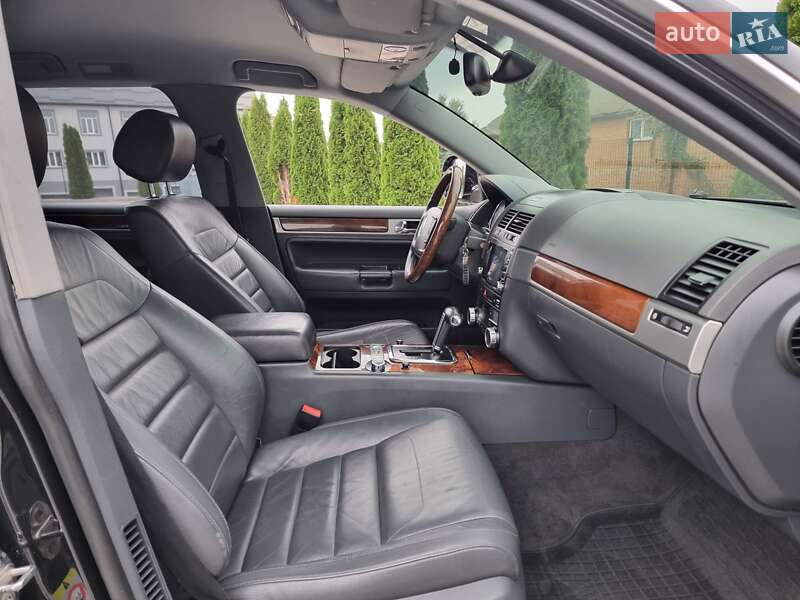 Внедорожник / Кроссовер Volkswagen Touareg 2009 в Виннице
