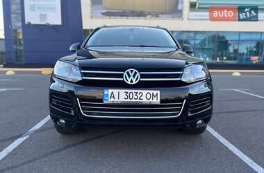 Позашляховик / Кросовер Volkswagen Touareg 2011 в Києві