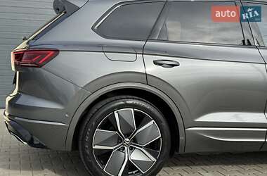 Позашляховик / Кросовер Volkswagen Touareg 2023 в  фото 46 Позашляховик / Кросовер Volkswagen Touareg 2023 в