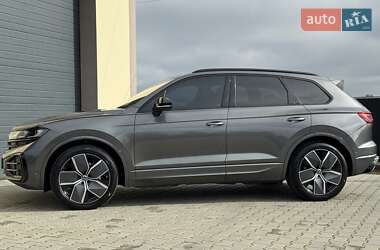 Позашляховик / Кросовер Volkswagen Touareg 2023 в  фото 38 Позашляховик / Кросовер Volkswagen Touareg 2023 в