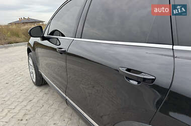 Внедорожник / Кроссовер Volkswagen Touareg 2015 в 