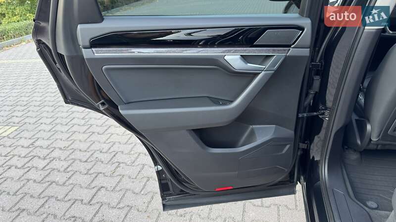 Позашляховик / Кросовер Volkswagen Touareg 2021 в Миргороді