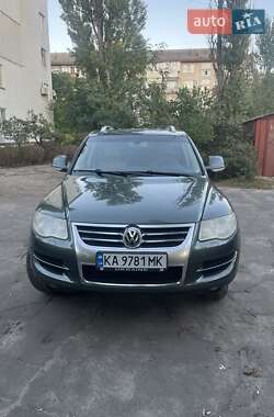 Внедорожник / Кроссовер Volkswagen Touareg 2008 в Киеве