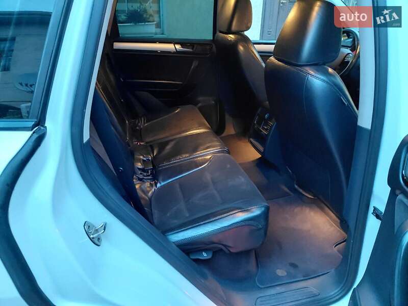Внедорожник / Кроссовер Volkswagen Touareg 2012 в Николаеве фото 6 Внедорожник / Кроссовер Volkswagen Touareg 2012 в Николаеве