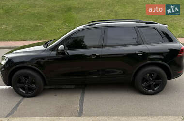 Позашляховик / Кросовер Volkswagen Touareg 2012 в  фото 16 Позашляховик / Кросовер Volkswagen Touareg 2012 в