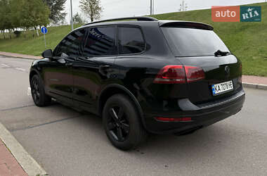 Позашляховик / Кросовер Volkswagen Touareg 2012 в  фото 18 Позашляховик / Кросовер Volkswagen Touareg 2012 в