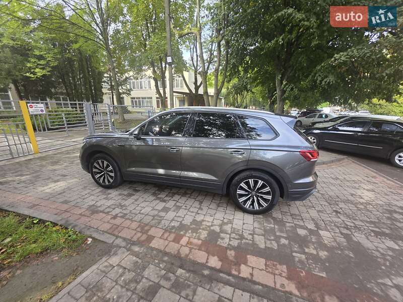 Внедорожник / Кроссовер Volkswagen Touareg 2021 в Львове фото 10 Внедорожник / Кроссовер Volkswagen Touareg 2021 в Львове
