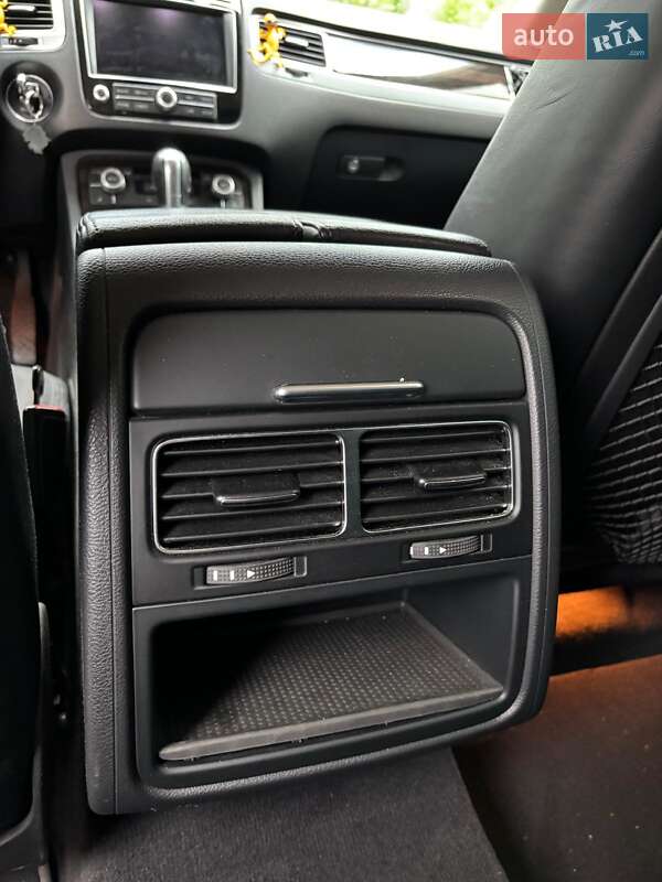 Внедорожник / Кроссовер Volkswagen Touareg 2014 в Львове фото 47 Внедорожник / Кроссовер Volkswagen Touareg 2014 в Львове