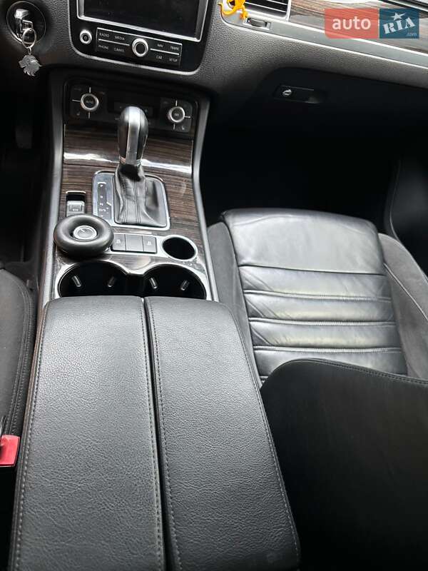 Внедорожник / Кроссовер Volkswagen Touareg 2014 в Львове фото 50 Внедорожник / Кроссовер Volkswagen Touareg 2014 в Львове