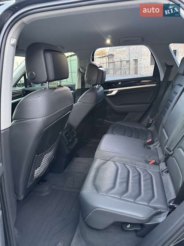 Внедорожник / Кроссовер Volkswagen Touareg 2020 в Ивано-Франковске