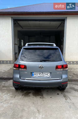 Внедорожник / Кроссовер Volkswagen Touareg 2007 в 