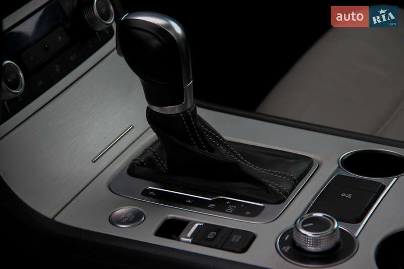 Внедорожник / Кроссовер Volkswagen Touareg 2016 в Одессе фото 19 Внедорожник / Кроссовер Volkswagen Touareg 2016 в Одессе