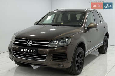Внедорожник / Кроссовер Volkswagen Touareg 2010 в 