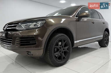 Внедорожник / Кроссовер Volkswagen Touareg 2010 в 