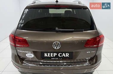 Внедорожник / Кроссовер Volkswagen Touareg 2010 в 