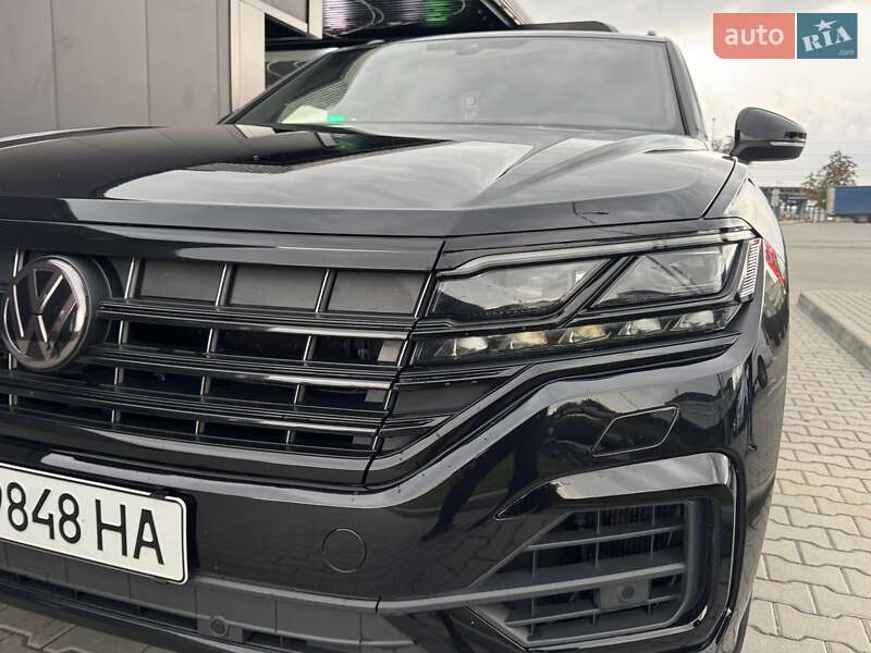 Позашляховик / Кросовер Volkswagen Touareg 2019 в Тернополі