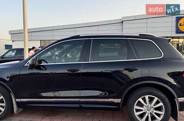 Внедорожник / Кроссовер Volkswagen Touareg 2016 в Виннице