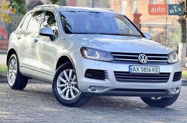 Позашляховик / Кросовер Volkswagen Touareg 2012 в Харкові