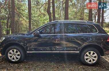 Позашляховик / Кросовер Volkswagen Touareg 2011 в  фото 2 Позашляховик / Кросовер Volkswagen Touareg 2011 в