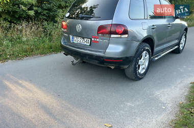 Внедорожник / Кроссовер Volkswagen Touareg 2004 в 