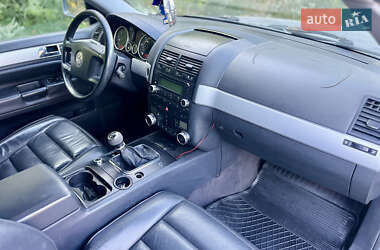 Внедорожник / Кроссовер Volkswagen Touareg 2004 в 