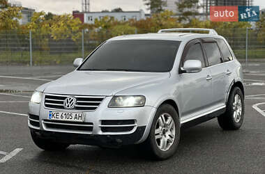 Позашляховик / Кросовер Volkswagen Touareg 2005 в Києві