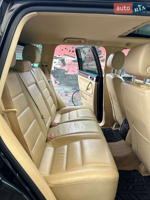 Внедорожник / Кроссовер Volkswagen Touareg 2004 в Монастыриске