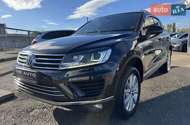 Позашляховик / Кросовер Volkswagen Touareg 2017 в 