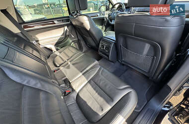 Позашляховик / Кросовер Volkswagen Touareg 2017 в 