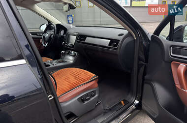 Внедорожник / Кроссовер Volkswagen Touareg 2016 в 