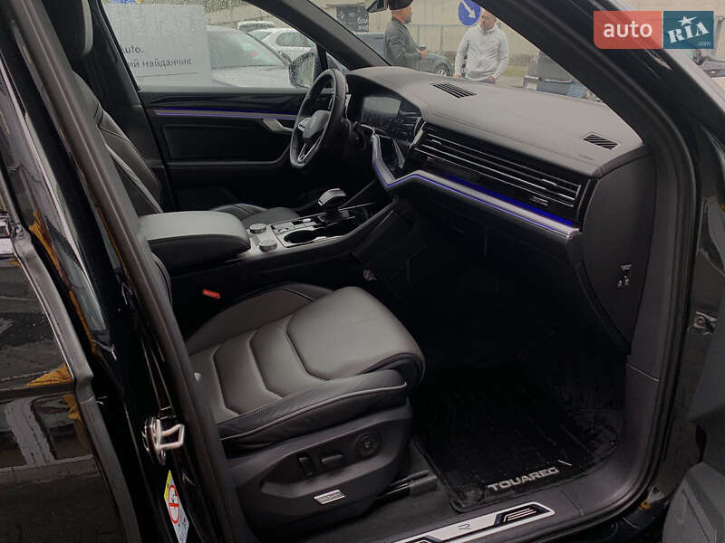 Позашляховик / Кросовер Volkswagen Touareg 2022 в Івано-Франківську