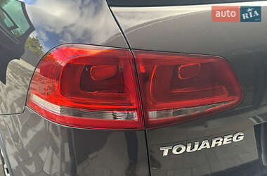 Позашляховик / Кросовер Volkswagen Touareg 2011 в 
