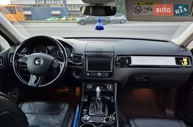 Внедорожник / Кроссовер Volkswagen Touareg 2017 в 