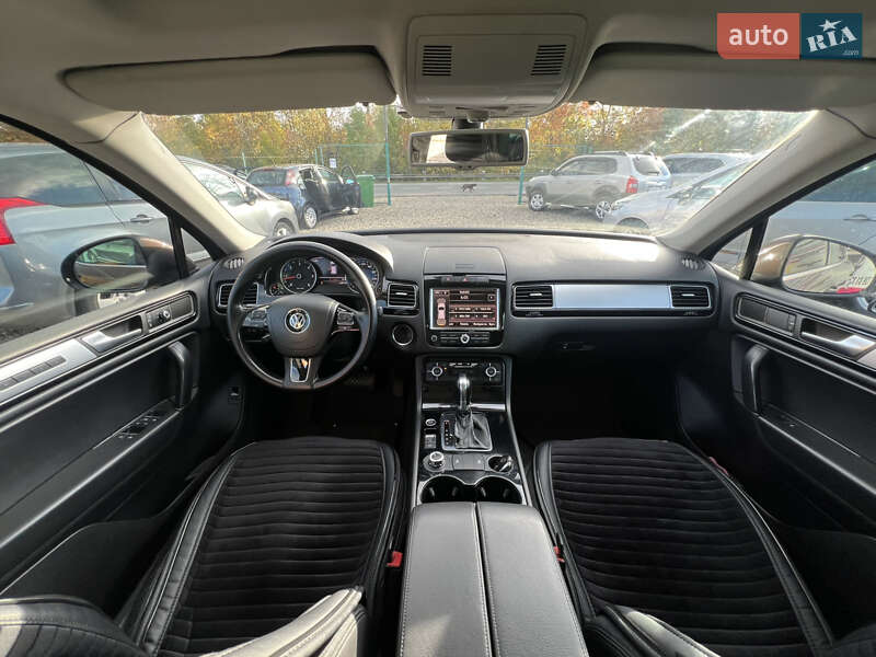 Внедорожник / Кроссовер Volkswagen Touareg 2010 в Коломые