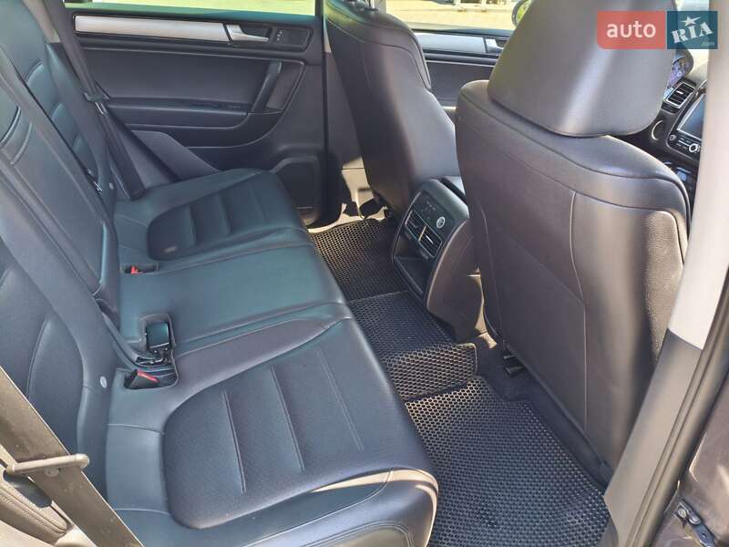 Внедорожник / Кроссовер Volkswagen Touareg 2011 в Могилев-Подольске фото 20 Внедорожник / Кроссовер Volkswagen Touareg 2011 в Могилев-Подольске